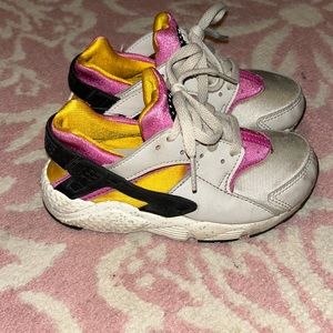 Kids Huarache Nike sneakers